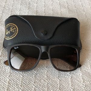 Women’s Ray Ban’s Sunglasses